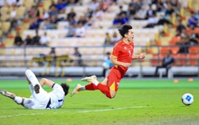 Bùng nổ cảm xúc SEA Games , ngắm trọn khoảnh khắc U22 Việt Nam thi đấu cực kiên cường trước Thái Lan