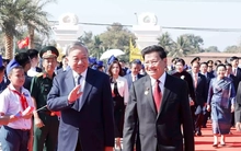 Tổng Bí thư Tô Lâm và Phu nhân dự lễ khánh thành Công viên Hữu nghị Lào - Việt Nam