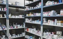 Mỹ buộc các hãng dược giảm giá thuốc