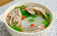 Mùa đông cứ ăn đúng 5 món "nhỏ mà có võ" này, khí huyết lưu thông, da dẻ hồng hào bất chấp gió lạnh