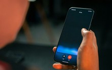 Google trì hoãn việc ra mắt Gemini, Assistant vẫn tiếp tục đồng hành