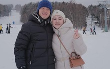 Duy Mạnh đưa ái nữ cựu chủ tịch CLB Sài Gòn đi ngắm tuyết, tung bộ ảnh cực tình, visual ai cũng đỉnh