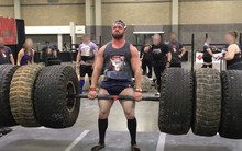 Người đàn ông nhập viện khẩn, suýt mất mạng vì 300 cái squats, đừng dại mà thử!