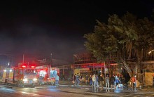 NÓNG: Cháy nhà giữa đêm khuya, 4 người trong gia đình tử vong