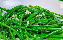 Loại rau xưa nay chỉ tuốt lá nấu canh, nhưng làm theo cách này lại cực ngon, giòn vô cùng và ai ăn cũng bất ngờ