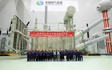 Phát minh máy biến áp "sét đánh không hỏng" mạnh nhất hành tinh đang rung chuyển ngành điện sạch toàn cầu