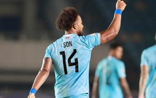 Xuân Son "đáng sợ" quá!