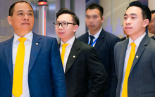 HOT: Gia đình tỷ phú Phạm Nhật Vượng vừa xuất hiện tại lễ trao giải VinFuture 2025, 1 chi tiết rất gây chú ý