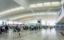 Nhà ga T2 Nội Bài sau mở rộng, thiết bị hiện đại tự động trả khay, không cần tháo laptop