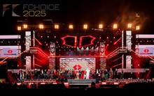 Cổng bình chọn sắp đóng, kim chủ có cuộc đổi ngôi ngoạn mục: “Anh trai” nào được fan đẩy hết tốc lực, bứt phá thành công lên Top 1?