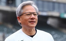 Sức nóng từ Trung Quốc ngay sau lưng, ông Trump họp riêng với CEO vừa lập trung tâm dữ liệu AI tại Việt Nam