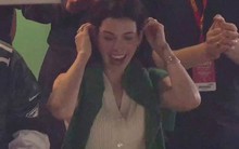 6 giây khiến 6 triệu người vỡ òa, tất cả vì "bà cố nội visual" cấp quốc tế