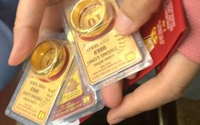 Giá vàng bất ngờ đảo chiều lao dốc sau lập đỉnh mới