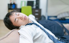 2 thói quen ngủ trưa của dân công sở được chuyên gia cảnh báo: Có thể giảm tuổi thọ và mắc bệnh tim