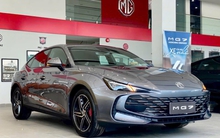 MG7 giảm giá tới 30 triệu tại đại lý: Không còn là xe tiền tỷ, bản 'base' rẻ hơn Mazda3 cao cấp