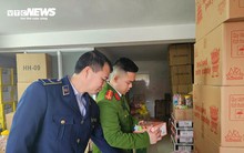 Sau vụ xả thải núi bánh kẹo, phát hiện hàng trăm sản phẩm nhập lậu tại La Phù
