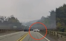 Phạt 35 triệu đồng tài xế quay đầu xe trên cao tốc Nội Bài - Lào Cai