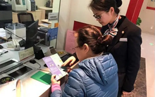 Người phụ nữ gửi tiết kiệm tại ngân hàng với lãi suất 13%/năm, 27 năm sau đến rút 154 triệu đồng thì được thông báo: “Chúng tôi chỉ có thể trả cho bà hơn 10 triệu đồng”