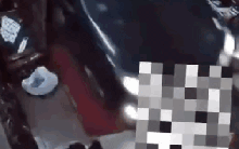 Video: Nữ tài xế điều khiển ô tô lao sang đường, tông thẳng vào nhà dân