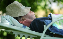 Nghiên cứu 1.140 người chỉ ra: Sau 50 tuổi, hãy nhớ "3 không" khi ngủ trưa kẻo rút ngắn tuổi thọ