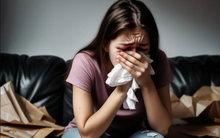 Đánh rơi dây chuyền trị giá 630 triệu đồng, cô gái hứa thưởng cho người nhặt 200 triệu đồng nhưng khi nhận đồ lại đổi ý: Kết quả bị đối phương kiện ra tòa