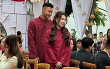 Ảnh hiếm trong lễ ăn hỏi của thủ môn từng 2 lần vô địch SEA Games và vợ giáo viên, khung hình gấp đôi visual