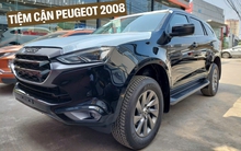 Isuzu mu-X giảm giá 220 triệu tại đại lý: Bản tầm trung chỉ còn 930 triệu, tiệm cận Peugeot 2008