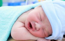 Bộ Chính trị: Sửa quy định kỷ luật trường hợp sinh con thứ 3