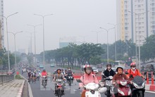 TPHCM lại chìm trong sương mù, đón đợt mưa trái mùa mới