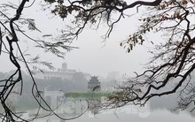 Có một Hà Nội 'mơ màng' trong làn mưa bụi, sương mù