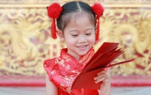 “Tờ tiền của em màu xanh, của anh cũng màu xanh, tờ nào nhiều hơn” - Câu nói của đứa trẻ khiến phụ huynh ở TP.HCM đứng hình