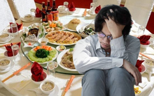 Tổ chức họp lớp, đặt nhà hàng hết 200 triệu nhưng không một ai đến: Đầu năm gánh nợ, biết lý do khóc không thành tiếng