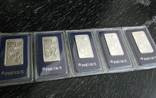 Vàng đắt đỏ, giao dịch kim loại 'anh em' này tăng vọt dịp đầu năm tại Việt Nam