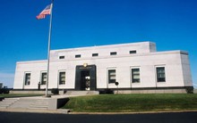 Tỉ phú Musk nghi ngờ kho vàng ở Fort Knox hao hụt, Tổng thống Trump nói sẽ đích thân kiểm tra