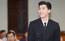 Đại biểu Trần Minh Hiếu là ai mà được dân mạng khen nức nở "thành công nhanh nhất lịch sử VPop"?