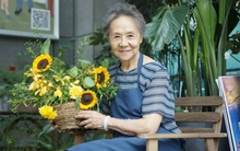 Nữ diễn viên 87 tuổi được Lưu Đức Hoa xin số điện thoại đã định nghĩa lại tuổi trẻ