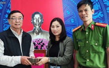 Người phụ nữ Đà Nẵng nhặt được túi ni lông màu đen, bất ngờ bên trong chứa 106 triệu đồng: Công an cùng camera an ninh vào cuộc, cái kết gây xúc động!