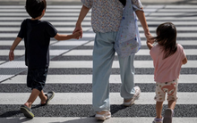 Buồn của nền kinh tế lớn thứ 4 thế giới: Số trẻ mới sinh thấp kỷ lục 125 năm, có nơi 25 năm mới đón 1 em bé ra đời, đứng trước rủi ro bị một nước châu Á 'soán ngôi'