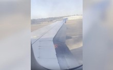 Mỹ: Máy bay sắp cất cánh thì lửa, khói bốc ra