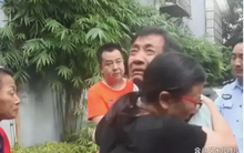 Bị bắt cóc lúc 5 tuổi, khi trưởng thành cậu bé ngày nào tìm về gia đình thì nhận câu nói sốc từ chị gái: "Em tôi về từ 10 năm trước rồi"