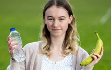 Thiếu nữ 19 tuổi mắc 40 loại dị ứng khác nhau, bao gồm cả NƯỚC - tiết lộ cuộc sống hàng ngày đáng sợ tới cỡ nào