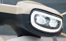 Xe máy điện đẹp như Vespa đi hơn 300km/sạc, có một tính năng xịn như Honda SH, giá quy đổi từ 30 triệu