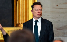 'Bộ trưởng' Elon Musk khiến các nhân viên chính phủ Mỹ 'sợ xanh mặt': Gửi email đến 2 triệu người yêu cầu 'cầm tiền và nghỉ việc', mang cả giường đến văn phòng để vừa làm vừa ngủ