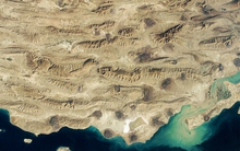 Bên dưới Iran và Iraq, vỏ Trái Đất đang tách đôi