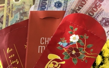 Mọi năm đều dùng tiền mừng tuổi để mua vàng ngày Thần Tài cho các con, năm nay giá vàng "ngất ngưởng", mẹ 2 con đành chọn phương án khác