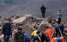 Sạt lở đất ở Trung Quốc, 30 người mất tích