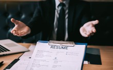 Lo AI cướp việc? Công ty AI hàng đầu này còn đang không cho ứng viên dùng AI để xin việc!