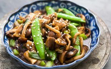 Được mệnh danh là “thịt” trong thế giới thực vật, món này không những bổ ngang thịt cá mà còn chống ung thư