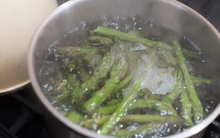 Làm việc này trước khi nấu, thịt tươi ngon đẹp mắt, cá tôm mềm ngọt không tanh, rau xanh mướt giàu dinh dưỡng