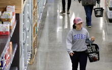 Người dân Mỹ "có ý kiến" về chính sách kinh tế của Tổng thống Donald Trump